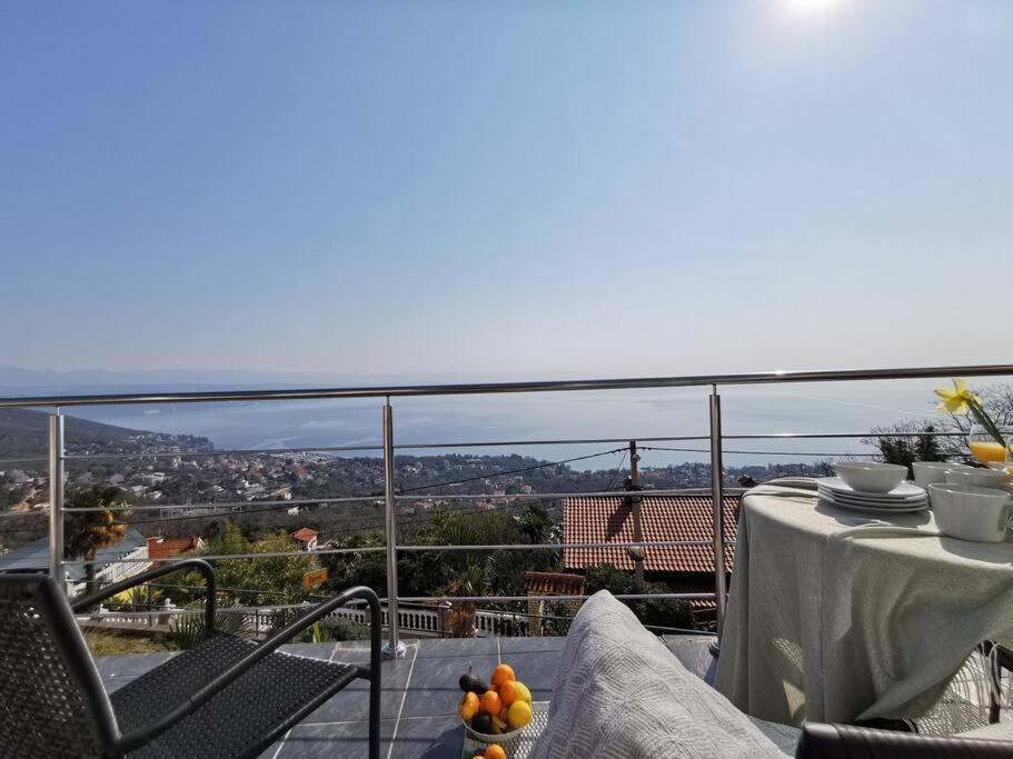 Ferienwohnung Mit 180° Meerblick Dobreć Extérieur photo