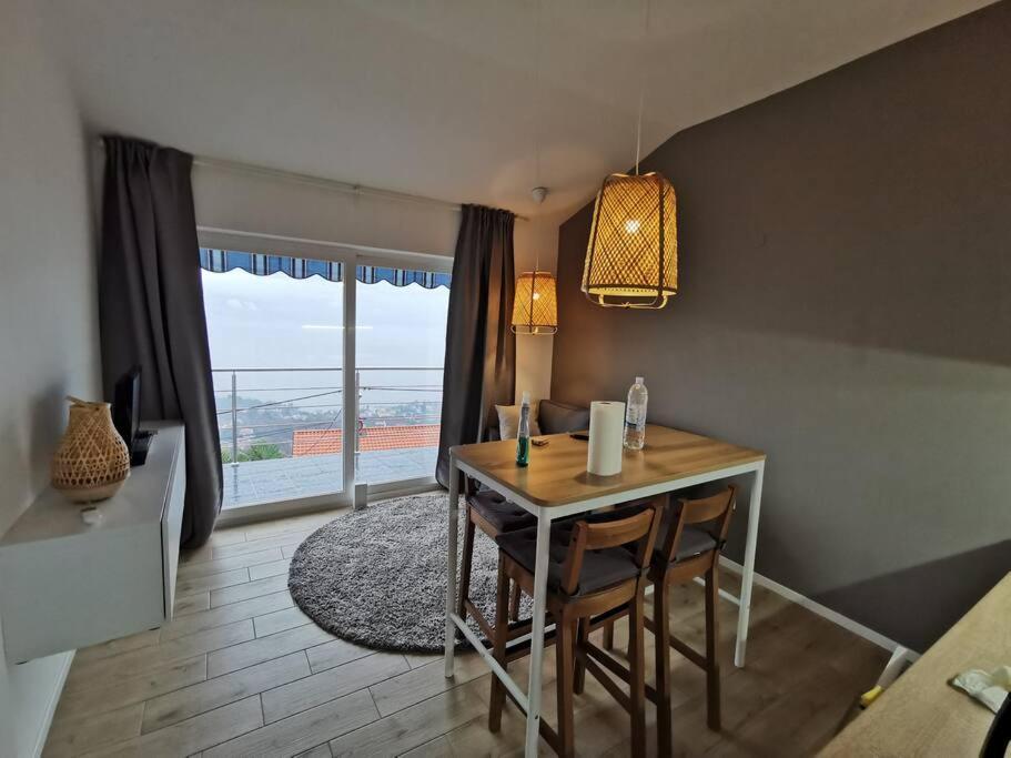 Ferienwohnung Mit 180° Meerblick Dobreć Extérieur photo