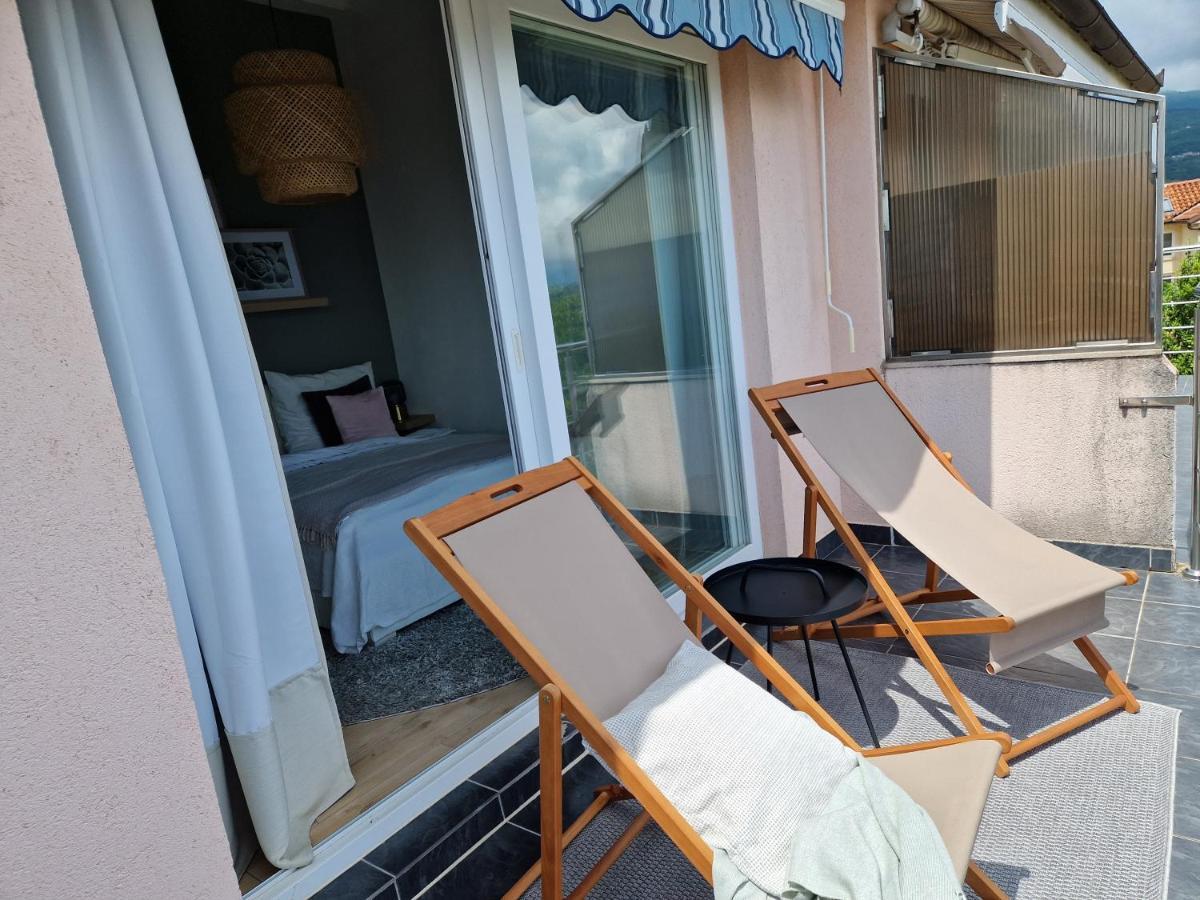 Ferienwohnung Mit 180° Meerblick Dobreć Extérieur photo